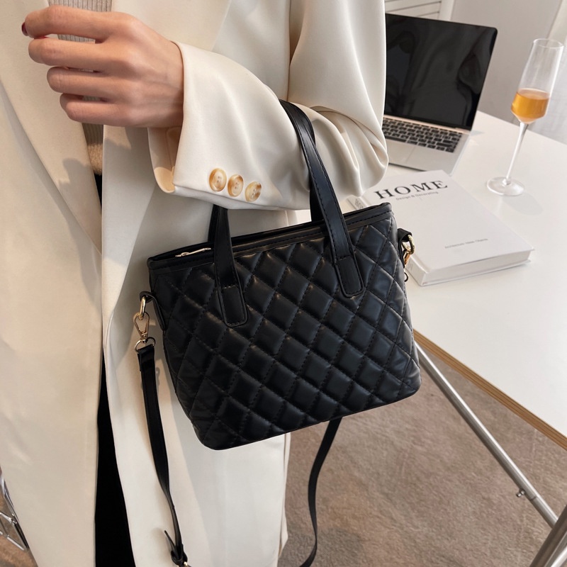 Túi đeo chéo IELGY kiểu xô kim cương cổ điển thời trang cho nữ