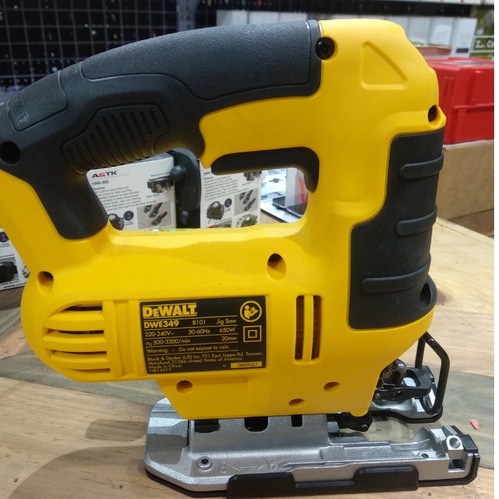 Máy cưa lọng Dewalt DWE349-B1 chính hãng - Cải tiến thay DWE349R (Máy cưa cầm tay DeWalt)