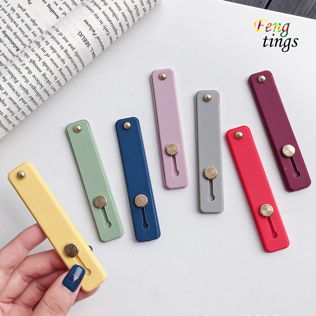 Giá đỡ điện thoại kiểu vòng xỏ ngón tiện dụng