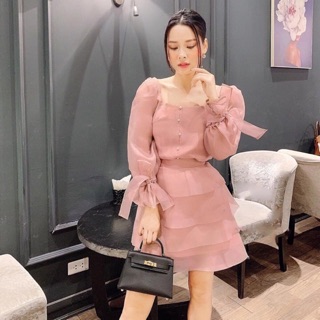 Set voan kiếng áo cổ U tay dài cột nơ phối chân vay tầng xoè