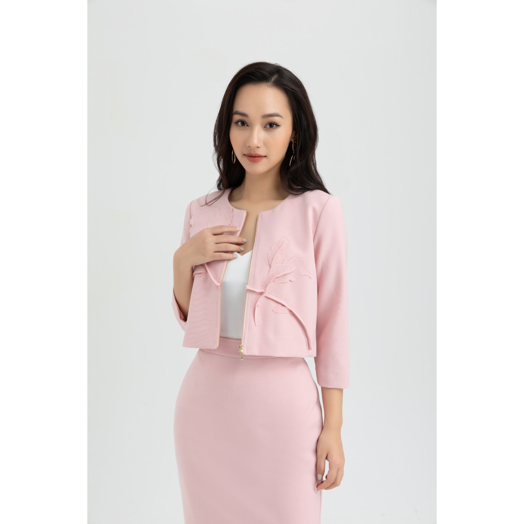[NHẬP WABRTL5 GIẢM 10% TỐI ĐA 50K ĐH 250K ]Áo Vest Nữ đính hoa nổi IVY moda MS 67C5827