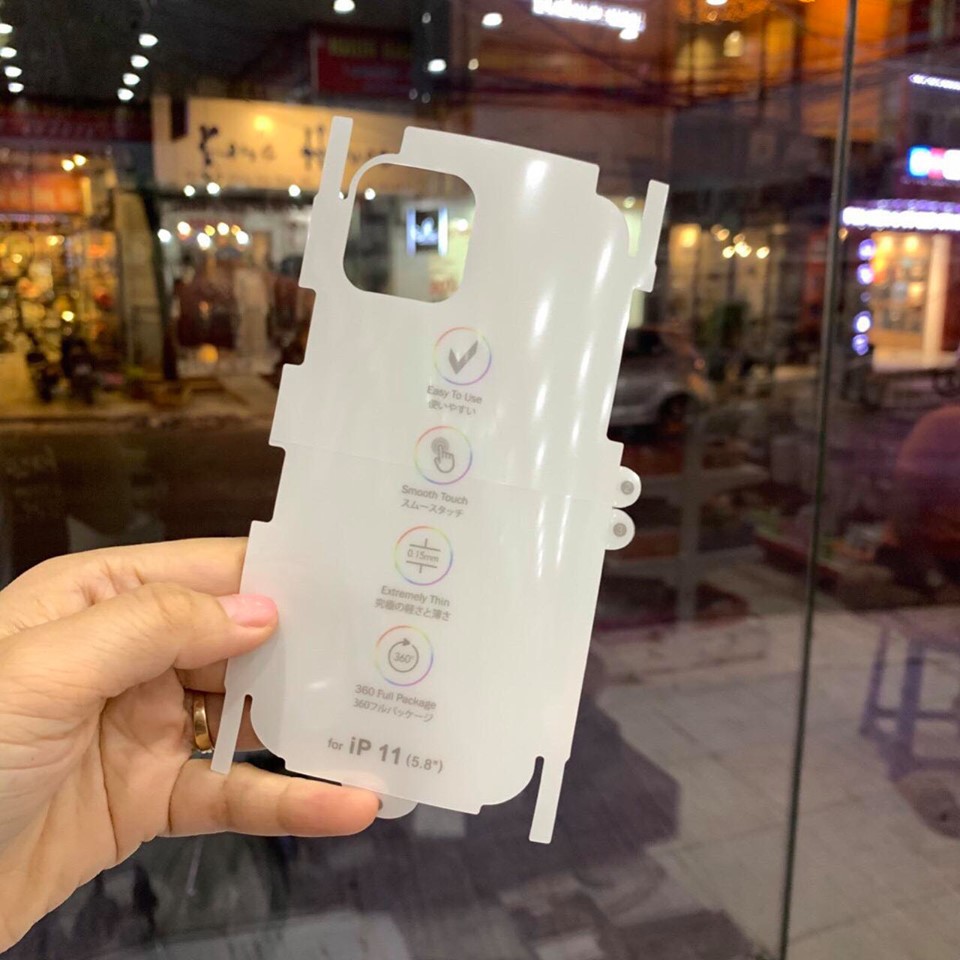 Dán dẻo PPF iPhone 15 Pro Max ,14 Pro Max , 13 ProMax, 12 Pro Max /11 chống xước tự phục hồi xước nhẹ + tặng gạt dán