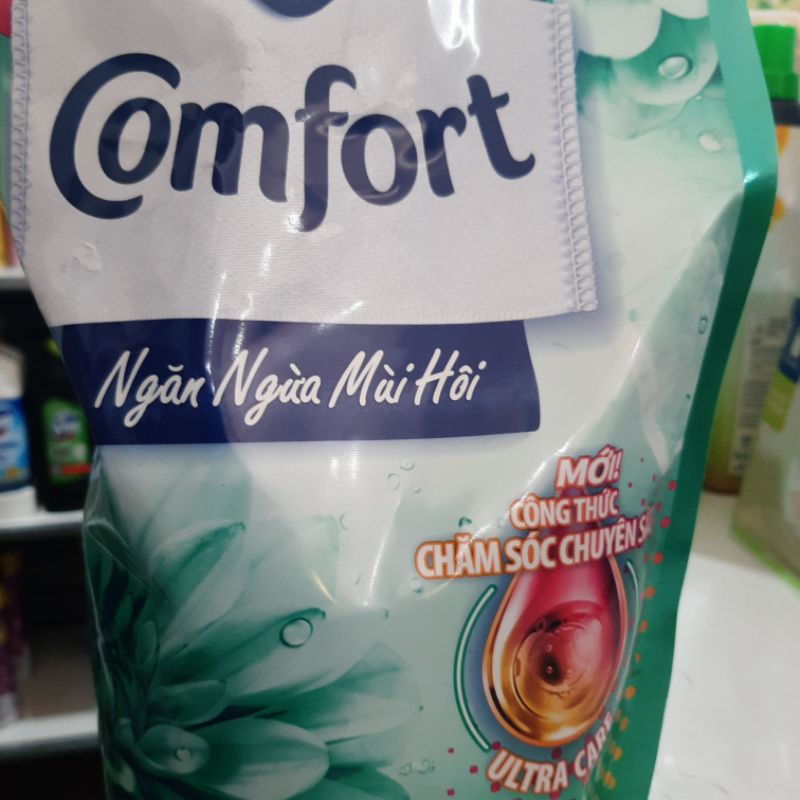 Túi Nước Xả Làm Mềm Vải Comfort Chăm Sóc Chuyên Sâu Ngăn Ngừa Mùi Hôi Hương Tươi Mát 1,8l