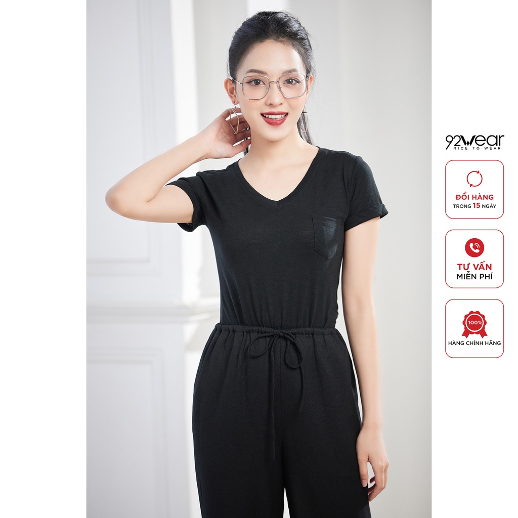 Áo thun cotton nữ 92WEAR form đẹp cổ tim có túi trơn hàn quốc đi chơi ngắn tay ATA1942