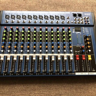 Bàn Mixer yamaha CT-12USB
