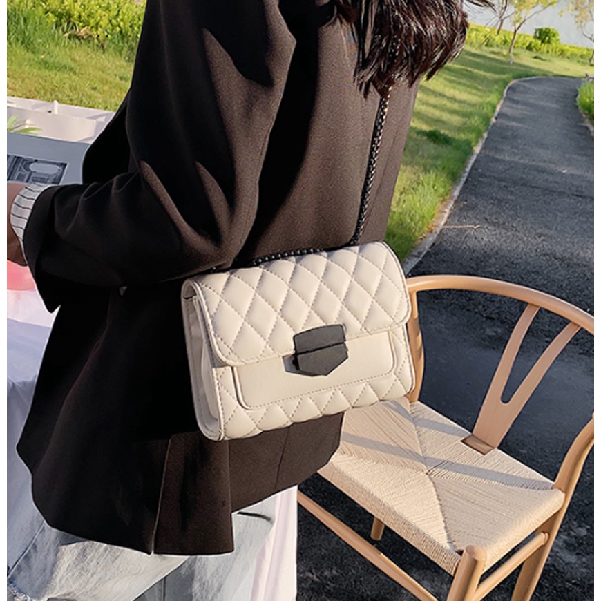 Túi đeo chéo nữ trần trám khóa nhọn thời trang BH 463 | BigBuy360 - bigbuy360.vn