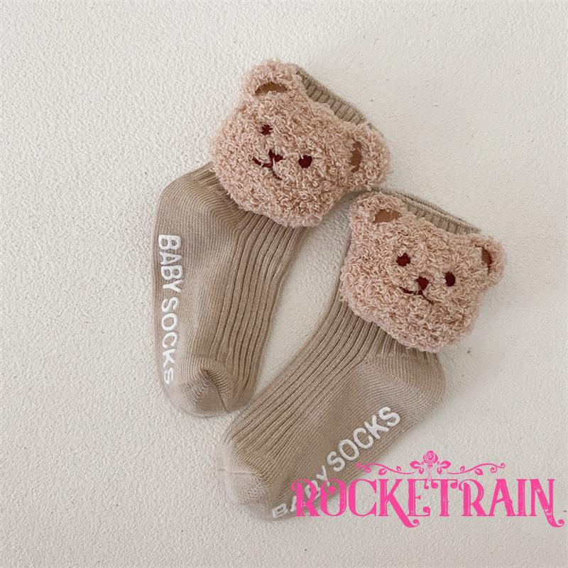 Đôi Vớ Nhẹ Mềm Chống Trượt In Hình Gấu Hoạt Hình Đáng Yêu Cho Bé