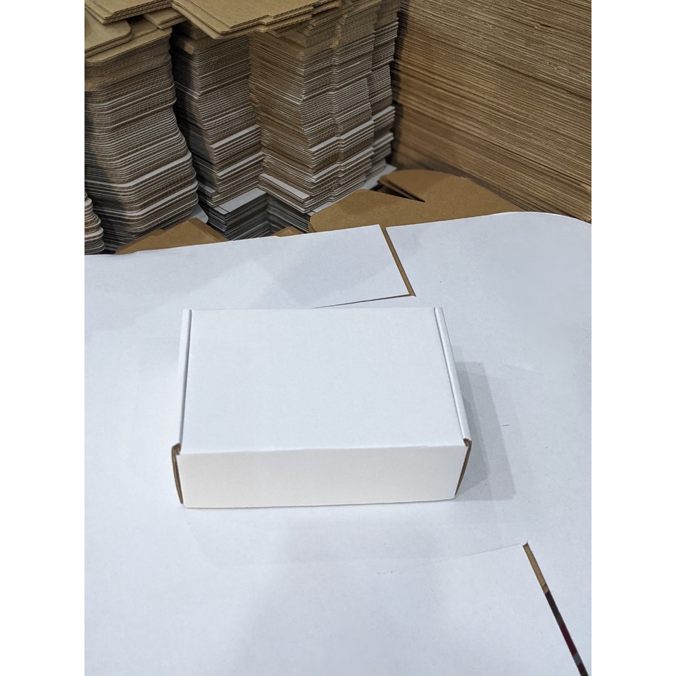 50 HỘP CARTON GÀI ĐỰNG ỐP LƯNG, PHỤ KIỆN SIZE 20X15X4CM