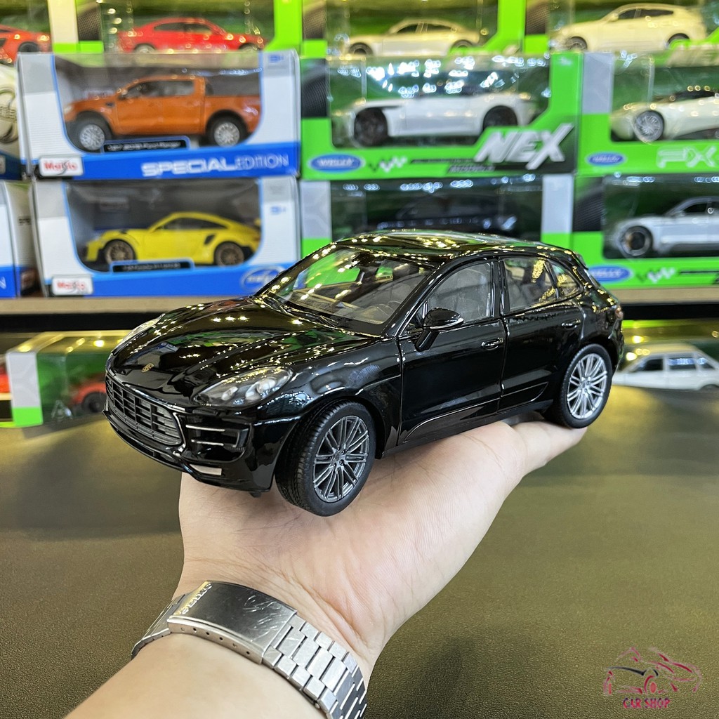 Mô hình xe ô tô Porsche Macan Turbo Hãng Welly FX tỉ lệ 1:24 màu đen