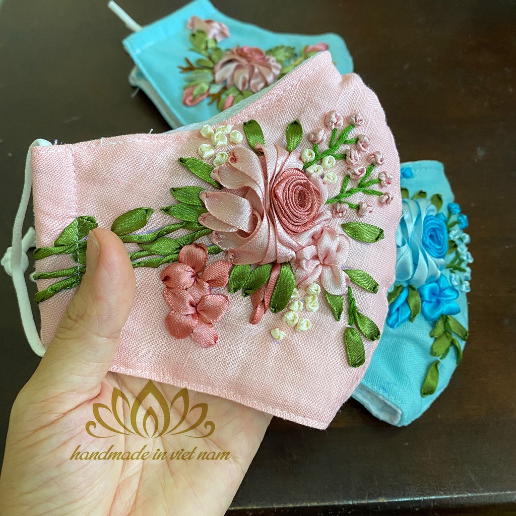 Khẩu trang thêu hoa ruy băng siêu độc, có nẹp mũi