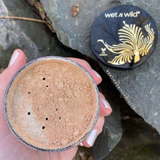 Phấn bắt sáng Wet n Wild dạng bột highlighting powder
