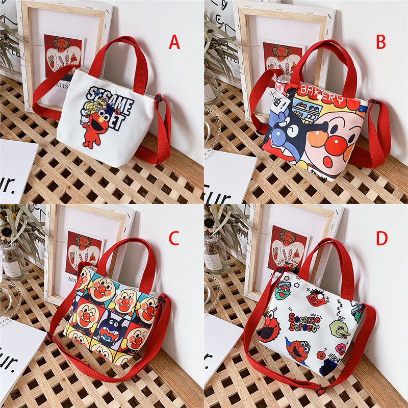 Túi đeo chéo in họa tiết đáng yêu dành cho bé gái