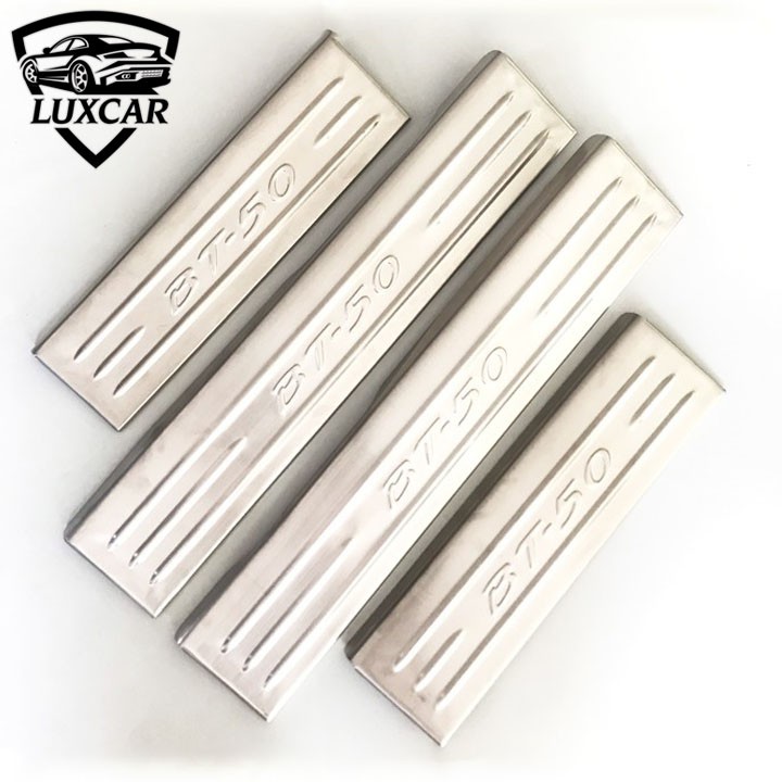 Ốp bậc cửa xe MAZDA BT50 - Chất liệu INOX cao cấp LUXCAR
