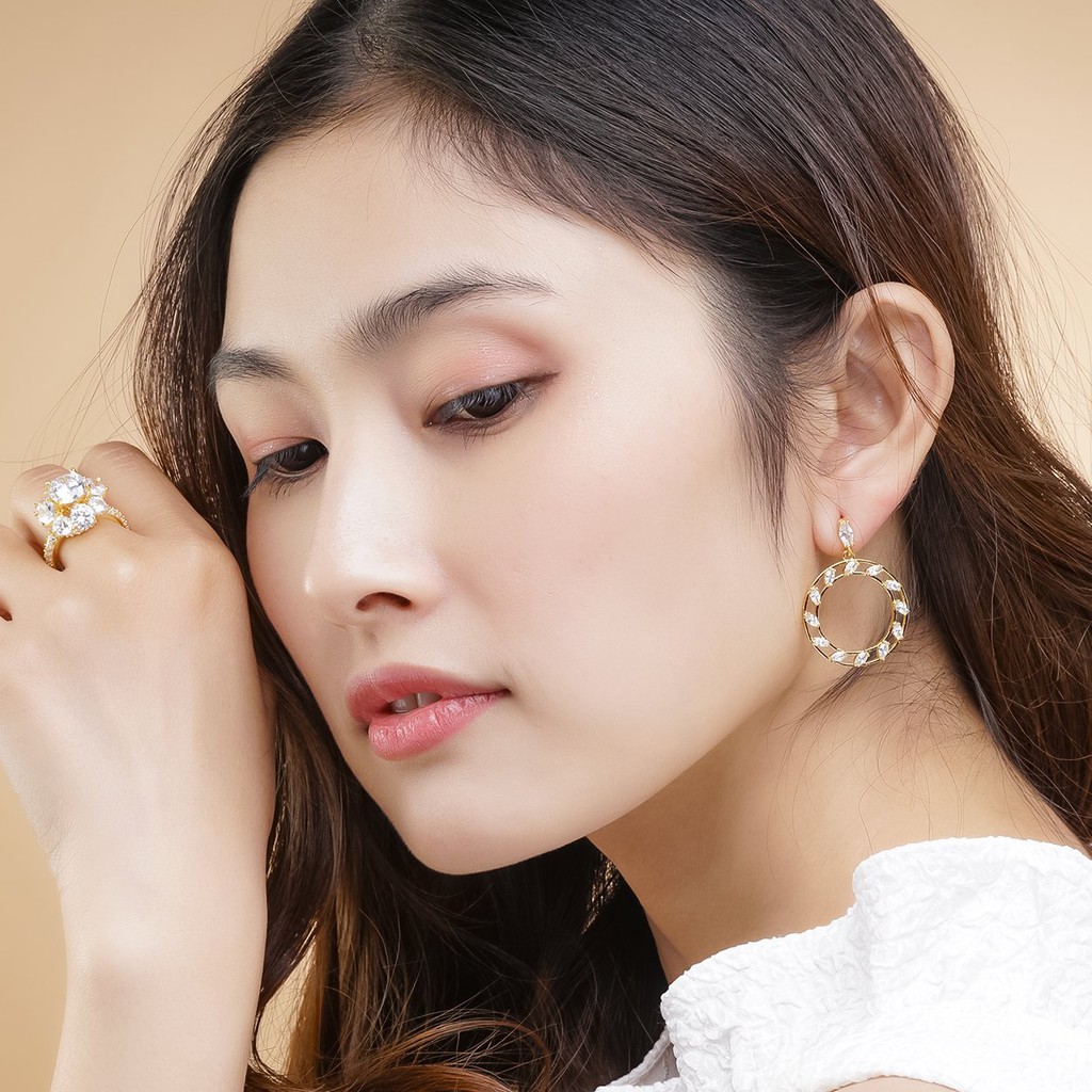 Bông tai nữ UHA mạ vàng 18K , đính kim cương nhân tạo B1140143-110