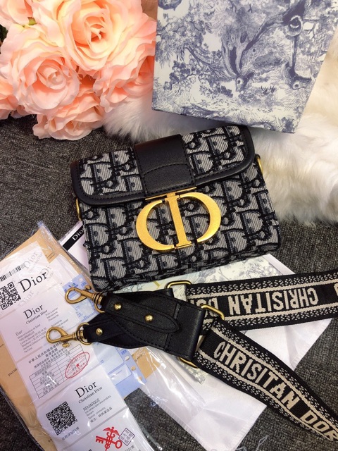 Túi đeo chéo nữ đẹp dáng hộp kèm quai chữ bản to - Túi hộp khoá CD vải thêu fullbox