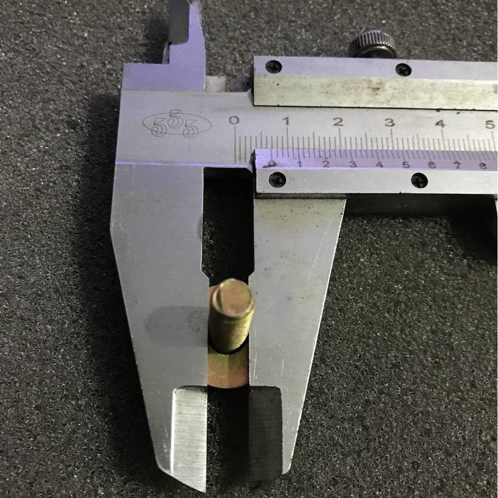 Bulong  đầu dao máy cắt cỏ