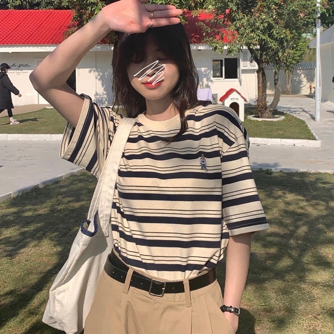 Áo Thun Tay Ngắn Cổ Tròn Kẻ Sọc Màu Sắc Tương Phản Thêu Hình Gấu 49853