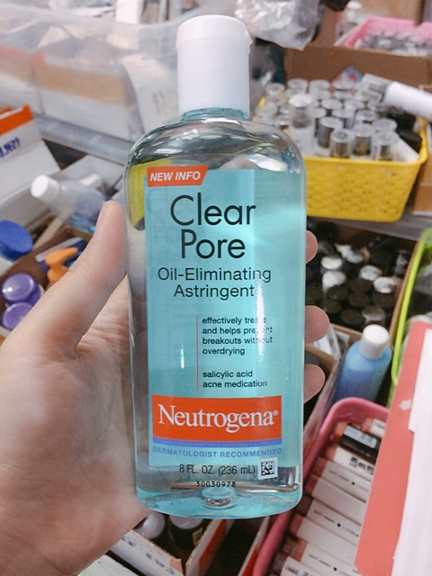 Nước hoa hồng kiềm dầu Clear Pore Neutrogena