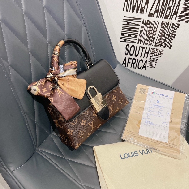 Túi Lv locky bb s21