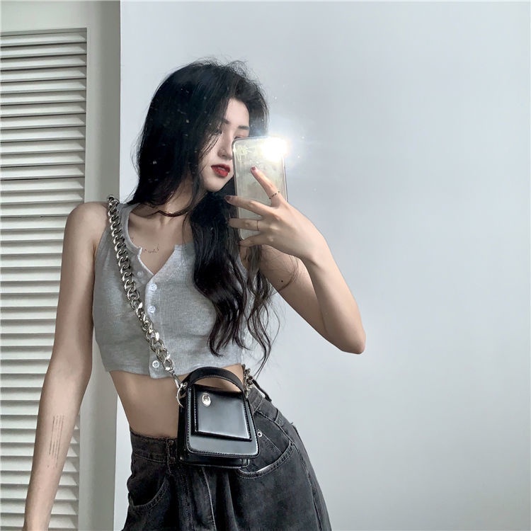 Áo Croptop Nữ 3 Lỗ Cúc Ngực Trơn Dáng Ôm 3 Màu
