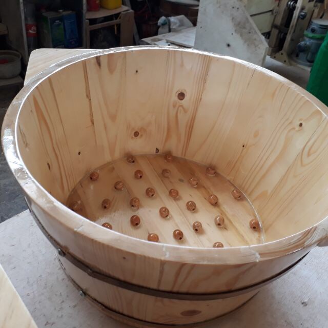 Châu gỗ ngâm chân có hạt massage