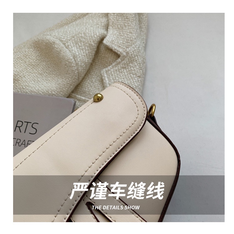 Túi Đeo Vai Hình Yên Ngựa Phối Dây Xích Thời Trang Cao Cấp Cho Nữ