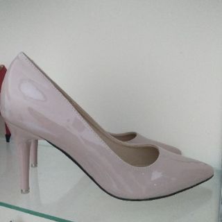 Giày Louboutin nude 7p