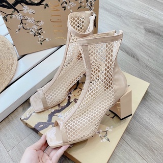 Bốt lưới hở mũi