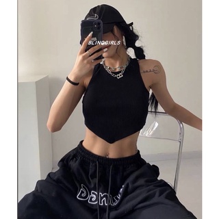 Áo ba lỗ vạt nhọn