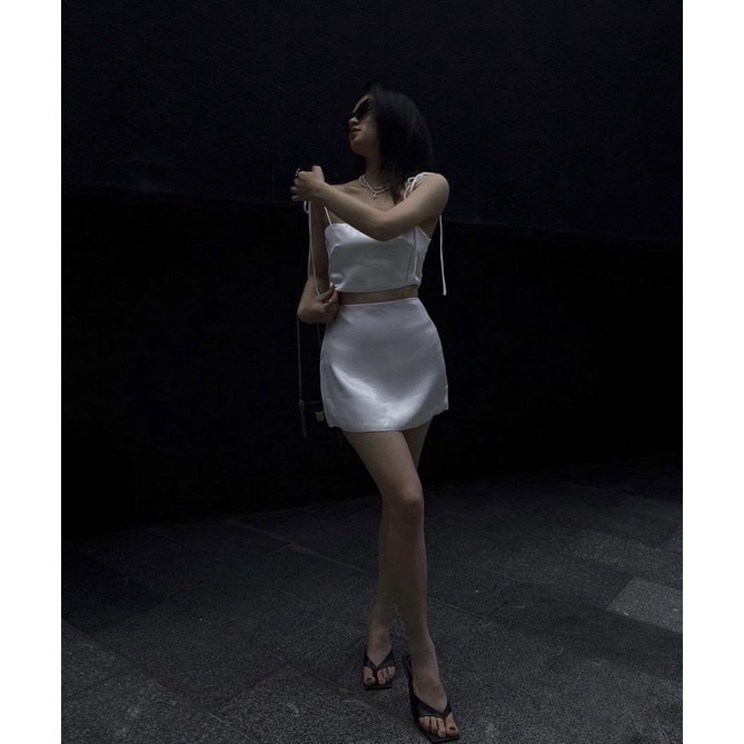 LUCASTA SET/ SET ĐỒ LỤA 2S CROPTOP KÈM CHÂN VÁY