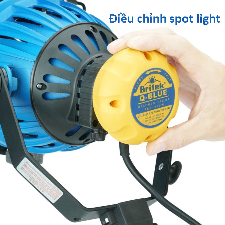 Đèn pha studio halogen 800W Q-BLUE-800 (ánh sáng ấm)