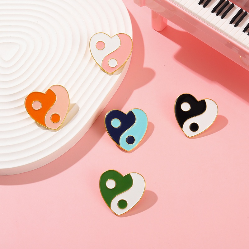 Huy Hiệu Cài Áo Hình Taiji Tráng Men Nhiều Màu Sắc Dễ Thương