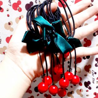 Cột tóc hoa rơi Hàn Quốc chery 2 hạt