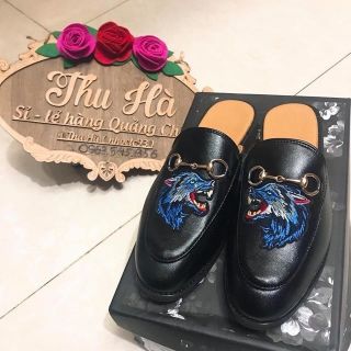 Sục nam da thêu sói