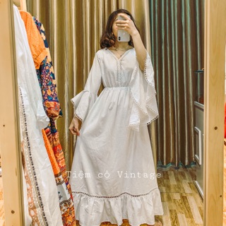 Váy trắng tay loe (có thể order)