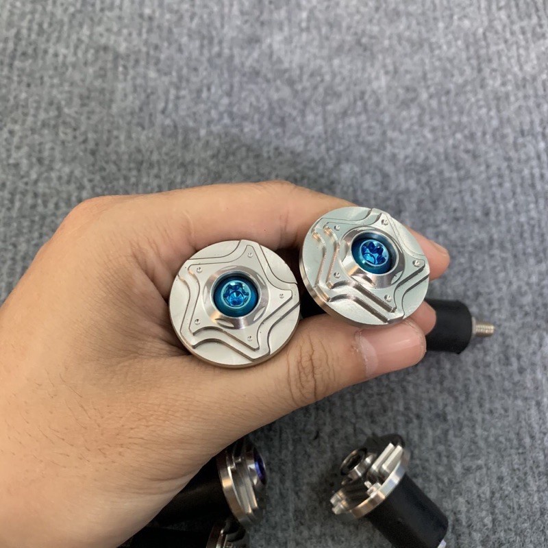 Gù Tay Lái Salaya Kèm Ốc Titan Gr5