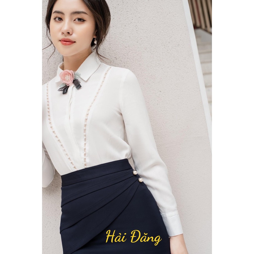 Chân váy đính cúc ngọc