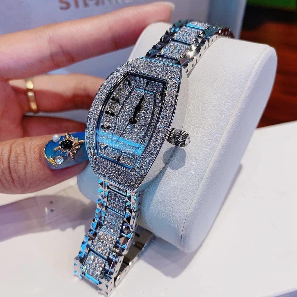 Đồng Hồ Davena Nữ Mặt Ovan Full Đá 34mm Silver Authentic