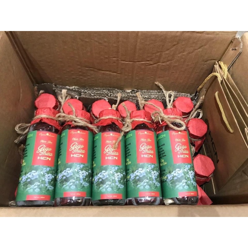 Chai nước tắm mùi già hàng xịn thơm lắm 350ml.