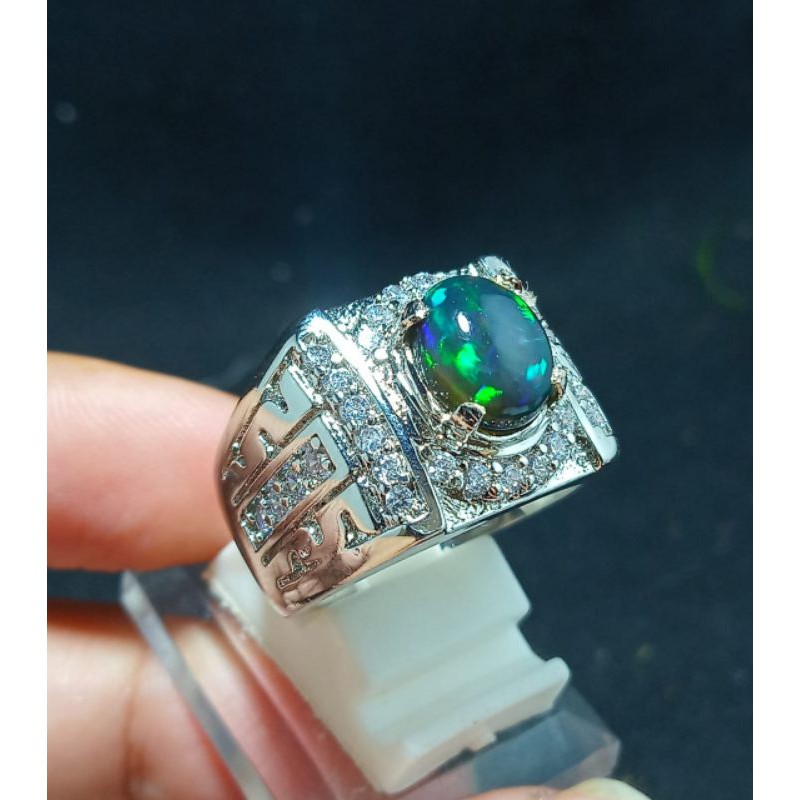 Đá Opal Đen Tự Nhiên Dùng Trang Trí