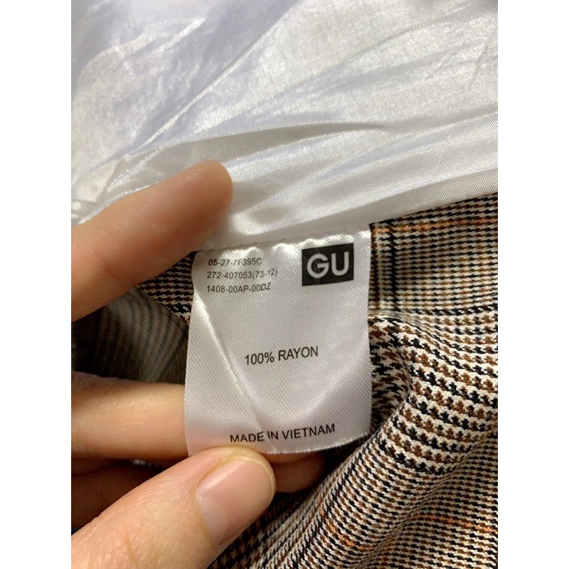 Áo vest GU dư xịn size S M L (50-65kg) | BigBuy360 - bigbuy360.vn