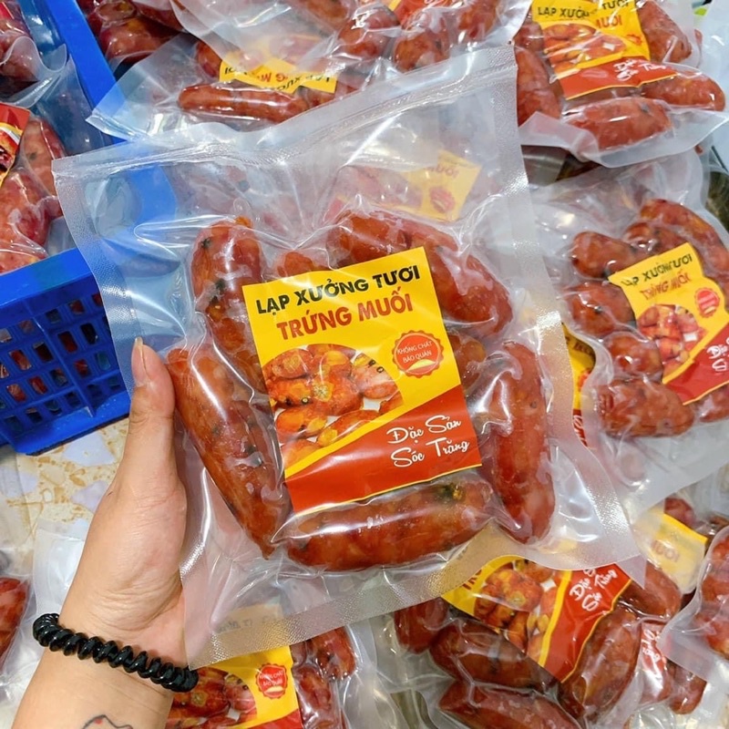 LẠP XƯỞNG TƯƠI THỊT TRỨNG MUỐI