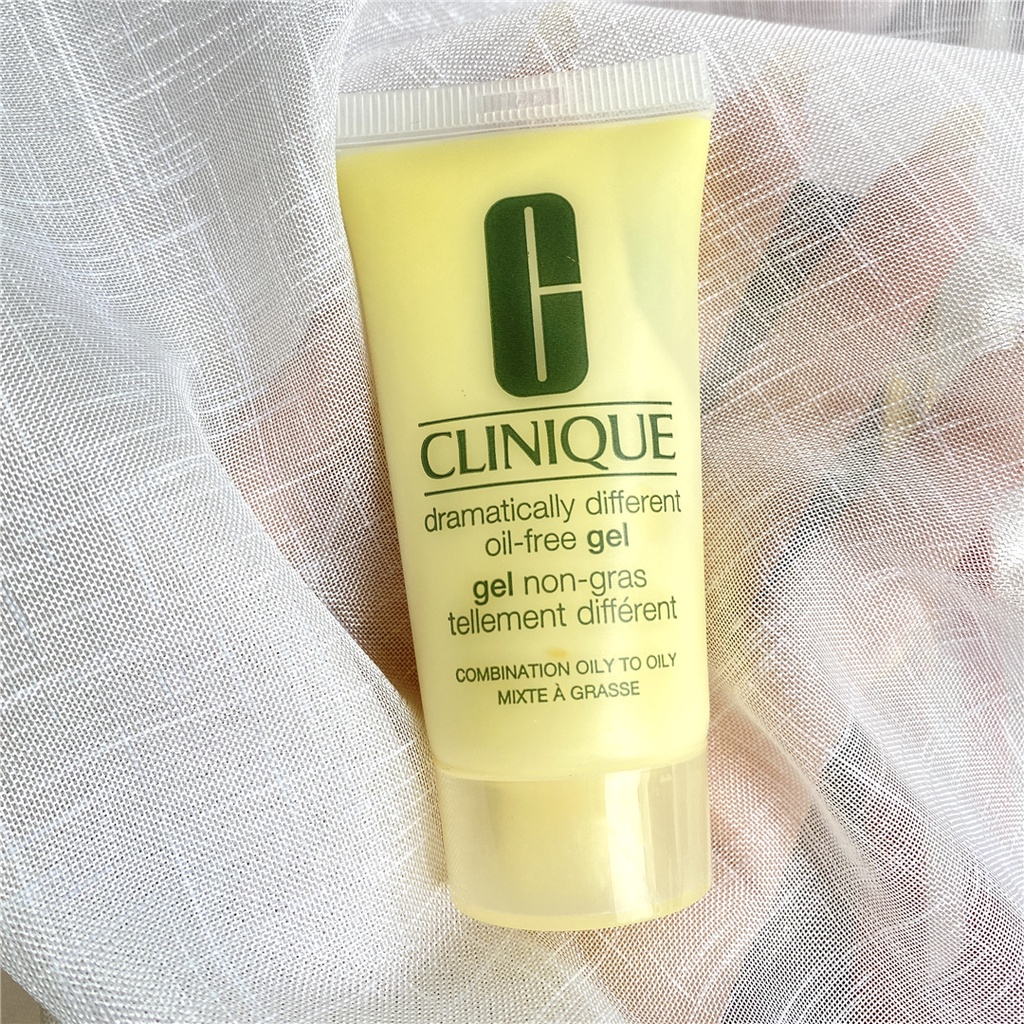 Clinique Kem Dưỡng Ẩm Gel Cho Da Dầu Dramatically Different Moisturizing Gel 30ml - 50ML