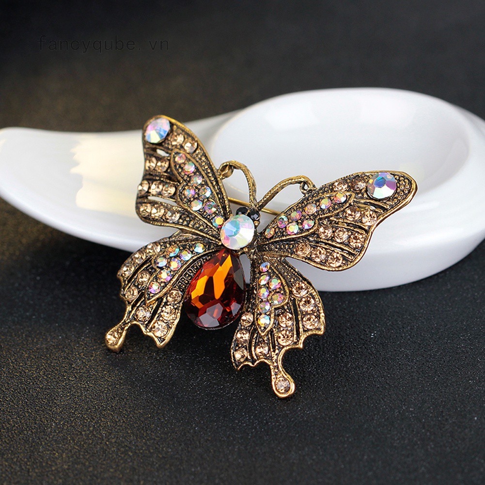 Ghim cài áo hình bướm đính đá thiết kế xinh xắn