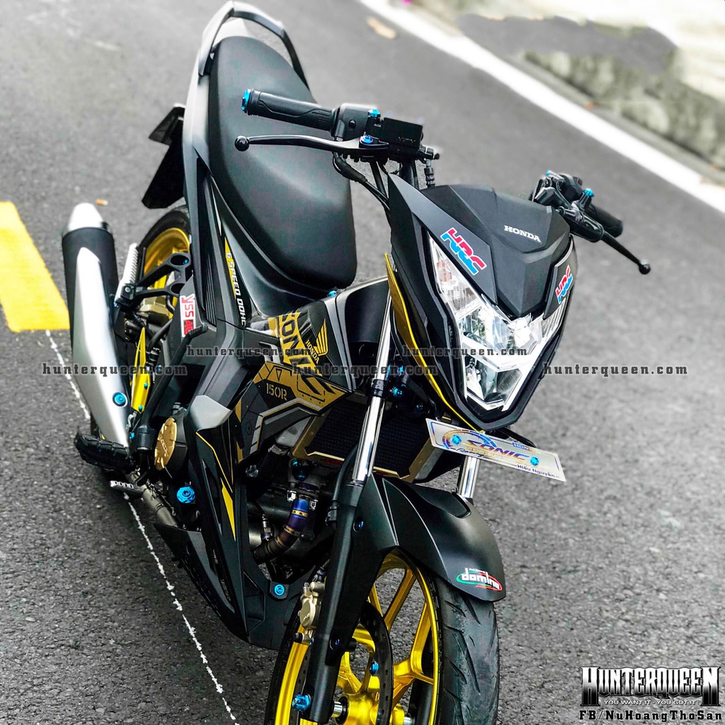 Tem rời cao cấp mẫu 2019. Dán xe Sonic 150 màu đen. Phối vàng sang trọng sành điệu. Kích thước chuẩn
