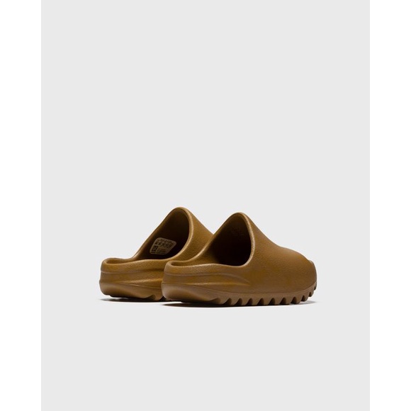 dép quai ngang mẫu họa tiết nâu đất SHINNAU7U2 tặng thêm 1 hộp đựng