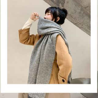 Khăn len mịn hoạ tiết kẻ ziczac