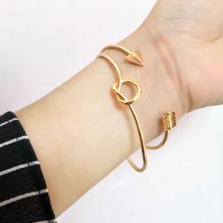 [GIẢM 60%-FOLLOW SHOP] Vòng tay nữ cá tính