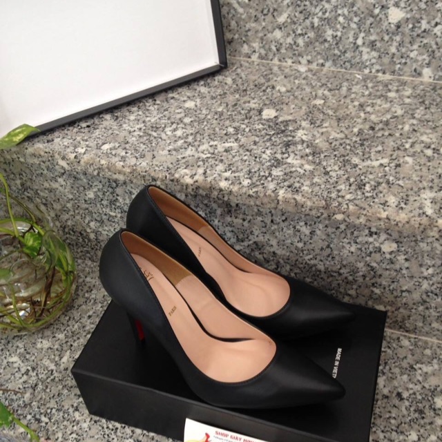 Hình thật Louboutin đế đỏ da mờ 11p