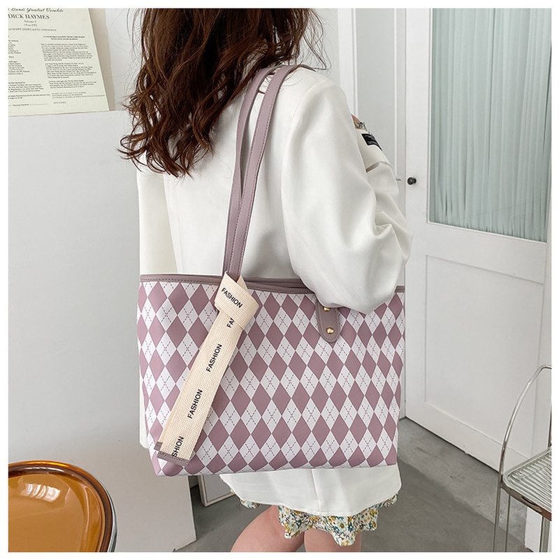 Túi Đeo Vai NB00253 Sức Chứa Lớn Họa Tiết Hình Thoi Đơn Giản